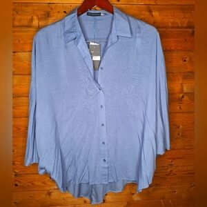 ❤️ NWT HOT DELICIOUS Blue Women's Top Flowy Size L
